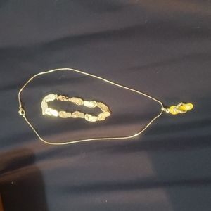 Necklace bracelet